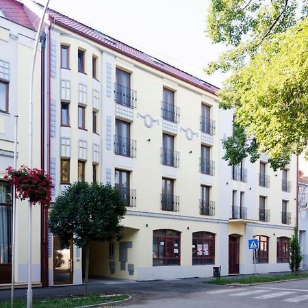 Hotel Royal Senta Esterno foto